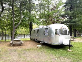 Remodeled Vintage Airstream with a Fire Pit on the Saco River in Springvale, Maine - Biddeford - 7