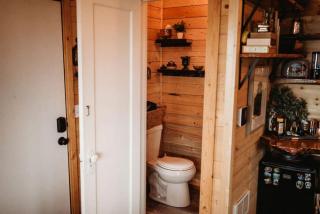 Cozy Wooden Tiny House with Barbecue in Sequim, Washington - Sequim - 0