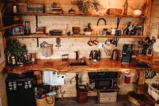 Cozy Wooden Tiny House with Barbecue in Sequim, Washington - Sequim - 5