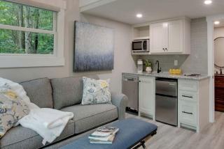 Pet-Friendly Tree House Great for a Relaxing Escape in Alabama - - 0
