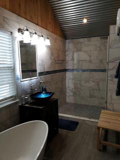 Romantic Granbury Cabin Ideal for a Texas Getaway - Tolar - 5