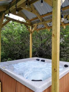 Romantic Granbury Cabin Ideal for a Texas Getaway - Tolar - 4