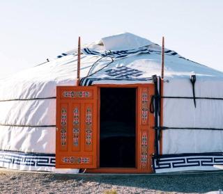 Cute Stargazing Yurt near Joshua Tree National Park, California - 8