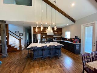 Incredible Spacious Vacation Rental with Amazing Games, Surrounded by ATV Trails for an Unforgettable Outdoor Adventure near Huntsville, Tennessee - Huntsville - 8