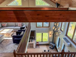 Luxurious Villa with Hot-tub, Fire Pit and Games in Gary, Indiana - 2