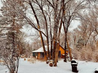 Artistic Garden Casita on Organic Farm in New Mexico - San Cristobal - 5
