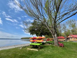 Spacious Maine Lakefront Home with Bunk Beds, Firepit & Beach Access in Burnham - Unity - 8