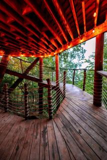 Mountaintop Tree House Retreat With Scenic Views Close to Chattanooga and Tennessee Valley, Georgia - Ringgold - 9