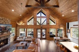 Gorgeous and Fully Equipped Cabin with Hot Tub in Duck Creek Village, Perfect for a Family Holiday in the Mountains - Duck Creek Village - 8