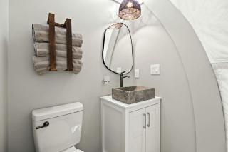 Outstanding Chic Dome with Private Deck in North Carolina - Creston - 0