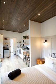 Relaxing Tiny House Nestled Amidst Trees in Madison, Virginia - 2