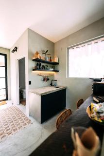 Luxury Villa near Marble Falls for Weekend Getaways in Texas for Couples - 5