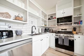 Chic Spacious A-Frame Ideal for a Relaxing Getaway in Texas - New Braunfels - 2