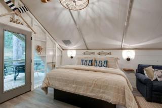 Incredible Tented Cabin Nestled Amidst Trees in Scottsboro, Alabama - 2