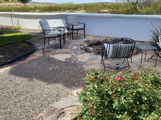 Secluded Desert Ranch near Big Bend National Park, Perfect for a Texan Glamping Getaway - - 1