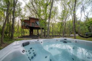 Spectacular Luxurious Tree House with Jacuzzi and Fire Pit in Texas - Groesbeck - 4