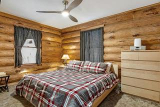 Lakefront Cabin Incredible for a Peaceful and Serene Getaway in New Hampshire - Pittsburg - 0