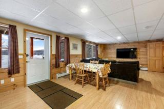 Lakefront Cabin Incredible for a Peaceful and Serene Getaway in New Hampshire - Pittsburg - 1