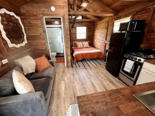 Gorgeous Cabin with Beautiful Views of Toledo Bend Lake for a Relaxing Couples Getaway in Hemphill, Texas - 9