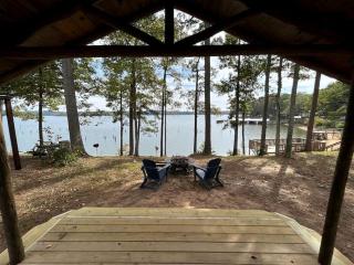Gorgeous Cabin with Beautiful Views of Toledo Bend Lake for a Relaxing Couples Getaway in Hemphill, Texas - Hemphill - 3