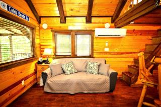 Pet Friendly Codex Cabin W/Fire Pit & BBQ Grill - 9