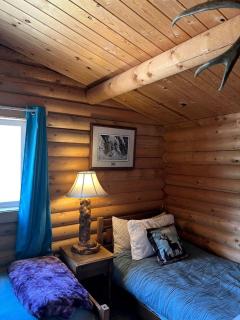 Amazing Log Cabin with Stunning Views in Conner, Montana - Conner - 0