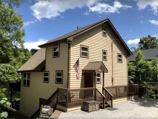 Deluxe Cabin with Three Stunning Decks for a Group Getaway on Norris Lake, Tennessee - 5