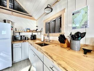 Family-Friendly Lakefront Cabin with Beach Access, Firepit & Kayaks in Burnham, Maine - Unity - 2