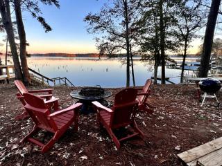 Cozy Waterfront Cabin for a Memorable Getaway on Toledo Bend Lake in Hemphill, Texas - Hemphill - 4