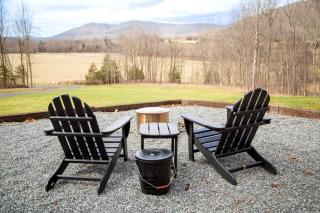 Luxurious Tiny House with Breathtaking Views and Sauna in Virginia - - 8