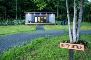 Luxurious Tiny House with Breathtaking Views and Sauna in Virginia - - 0