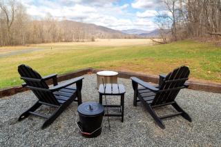 Beautiful Tiny House with Fire Pit and Gorgeous Sights in Madison, Virginia - - 6