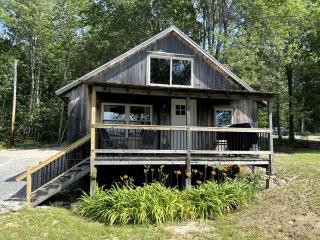 Charming Lakefront Cabin with Beach Access, Firepit & Kayaks in Burnham, Maine - Unity - 1
