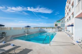 Golden Sands Carolina Beach Oceanfront, Tapestry by Hilton - Carolina Beach - 6