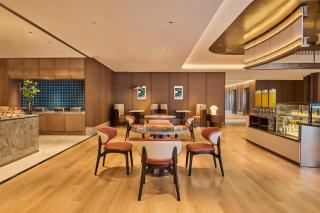 Hilton Garden Inn Zhongshan South - 1