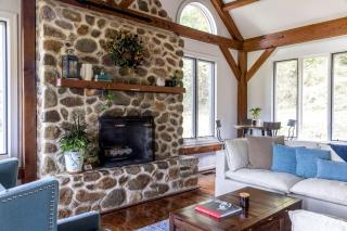 Impressive Cottage Beautifully Renovated with Sauna and Fire Pit in Virginia - - 4