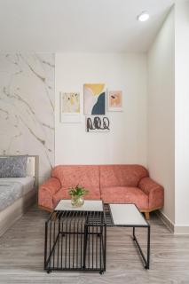 Studio-Modern Stylist-Hana Apart - Ho Chi Minh City - 3