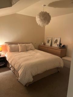 Modern apartment with pool table - 6
