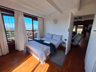 The beach cabin with pool - Port Alfred - 9