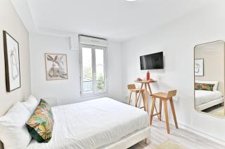 Petit studio moderne à Asnières -III - 4