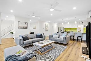 The Dromana Beach House - Stunning Views - 6