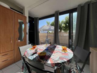 Pavillon familial avec terrasse proche lagune - AY090-091 - 8