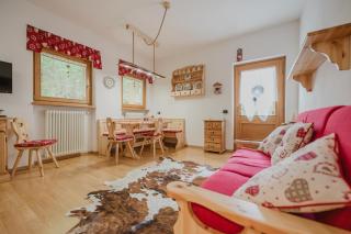 I Folli di Alleghe Apartment - Parking & Wi-Fi - 5