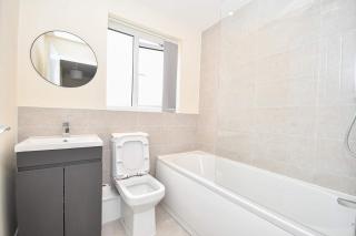 Modern 3 Bedroom House in Kirkdale Liverpool - 5