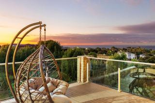 Family Holiday Retreat - Pool & Bay Views - 7