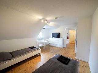 Monteurwohnung-fuer-6-Pers-mit-WLAN-Kueche-TV-Bad-Oldesloe-Naehe-Hamburg-Naehe-Luebeck - Bad Oldesloe - 0