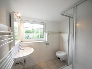 Monteurwohnung-fuer-6-Pers-mit-WLAN-Kueche-TV-Bad-Oldesloe-Naehe-Hamburg-Naehe-Luebeck-BEKE0702 - 7