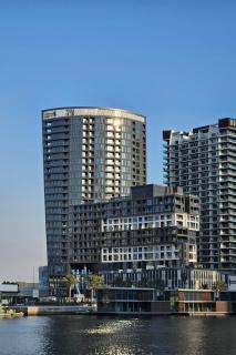 2 Bedroom Apartment in Business Bay Gym, Pool & View - 9