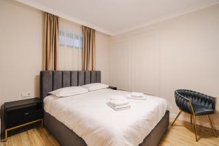 Chic Modern Apt - Netflix & Work-Friendly - 7