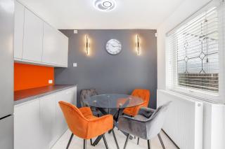 North London Stadium Guest House - 1